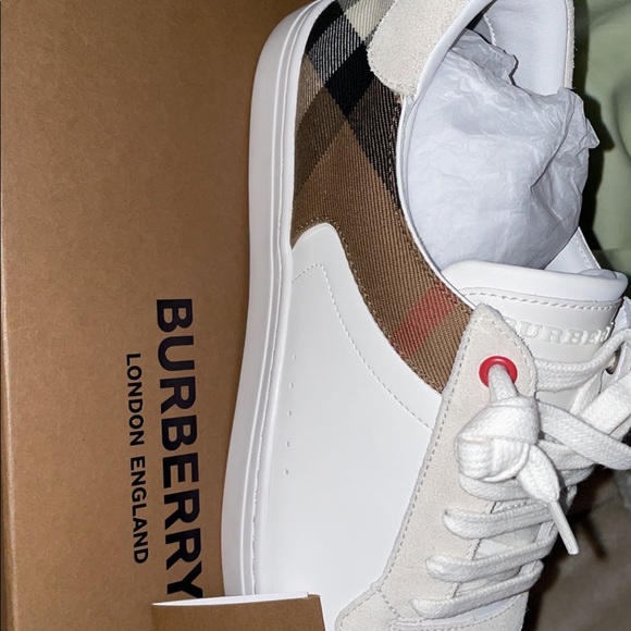Burberry men sneakers - Picture 2 of 9